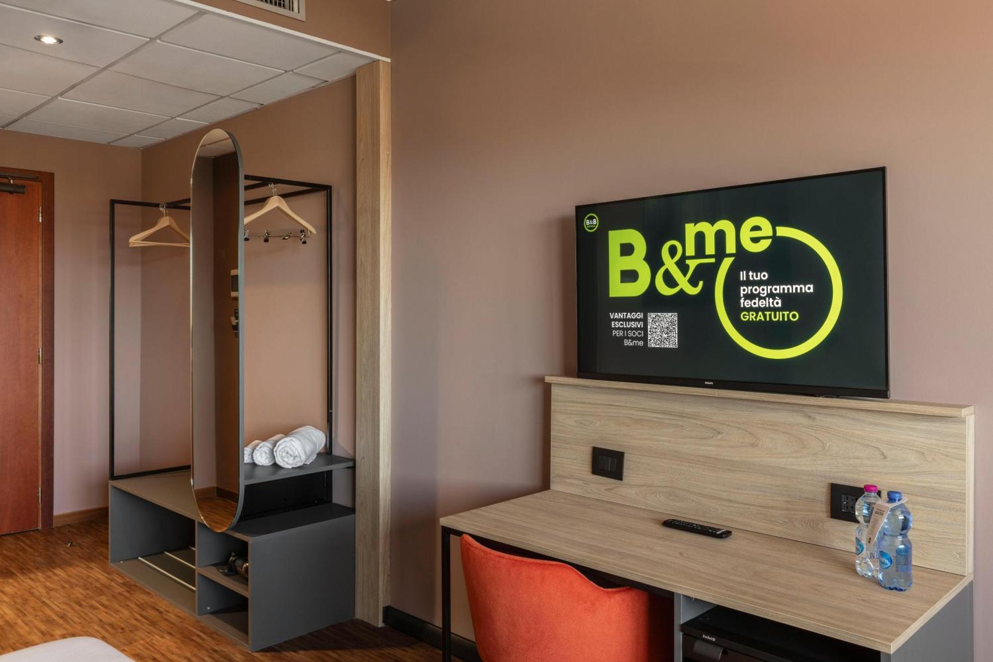 B&B Hotel Cuneo Cristal Luaran gambar