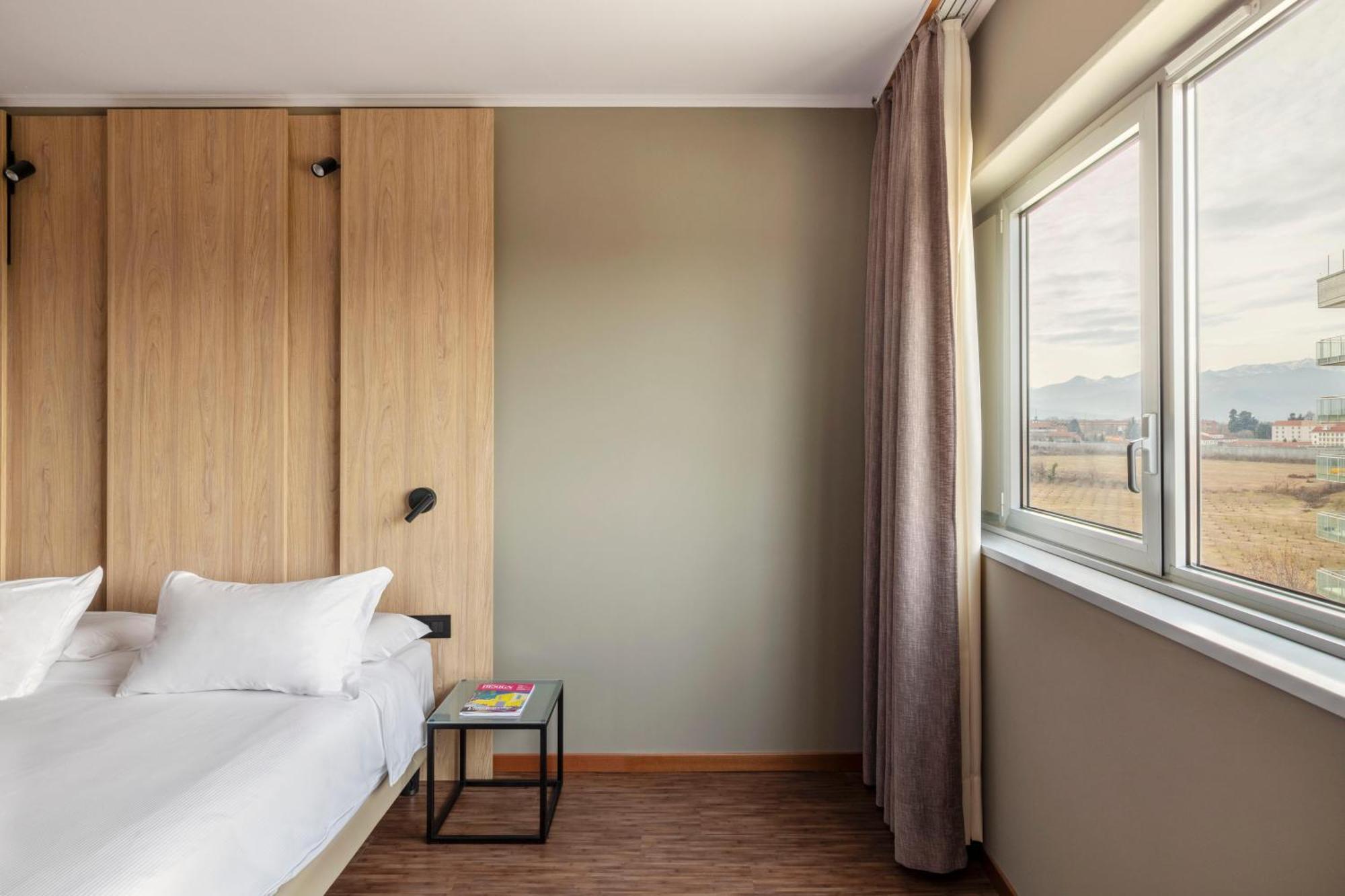 B&B Hotel Cuneo Cristal Luaran gambar
