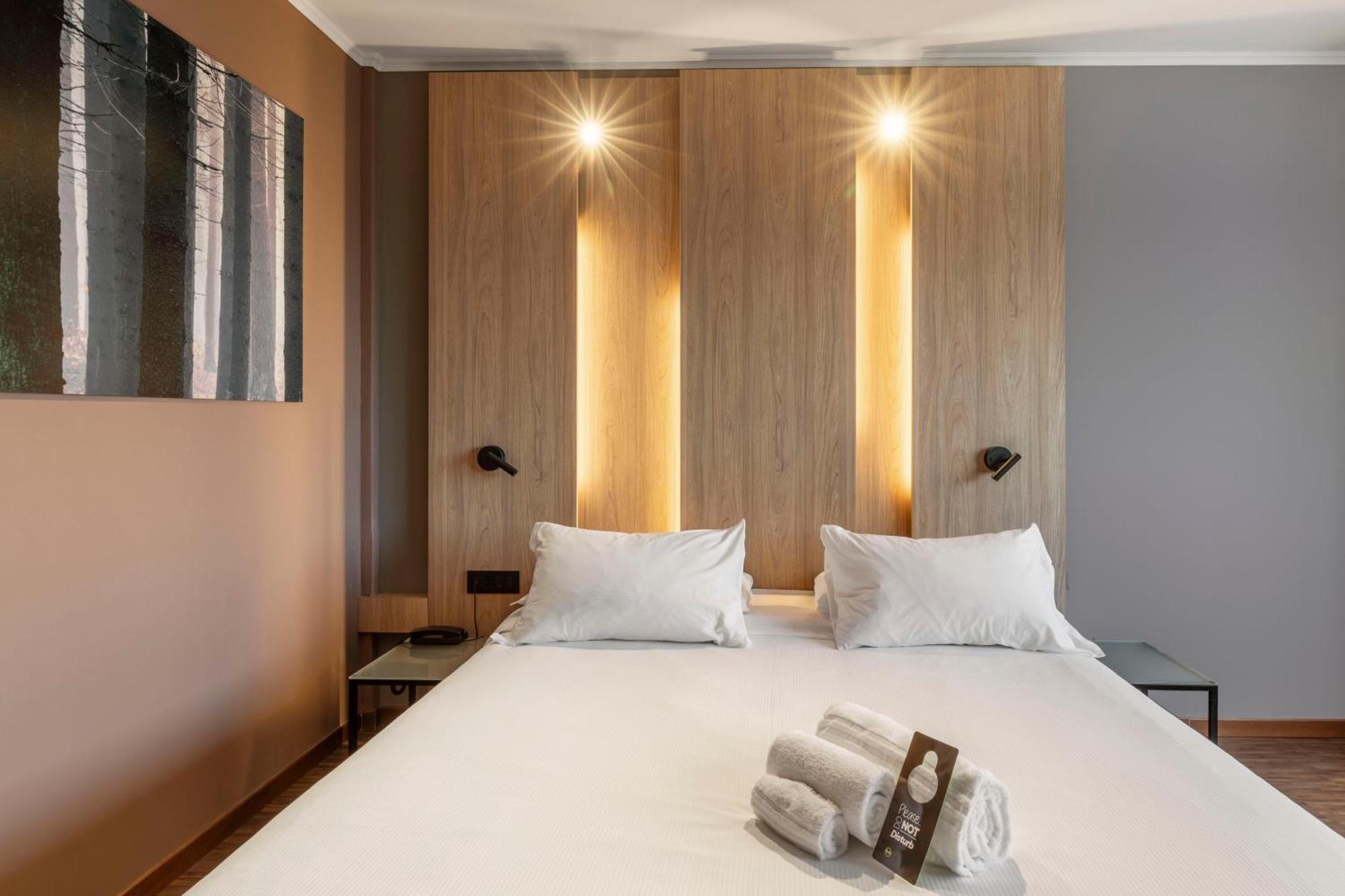 B&B Hotel Cuneo Cristal Luaran gambar